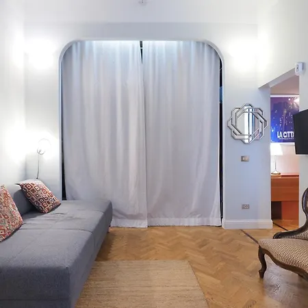 Apartamento Primopiano - Piazza Napoli *